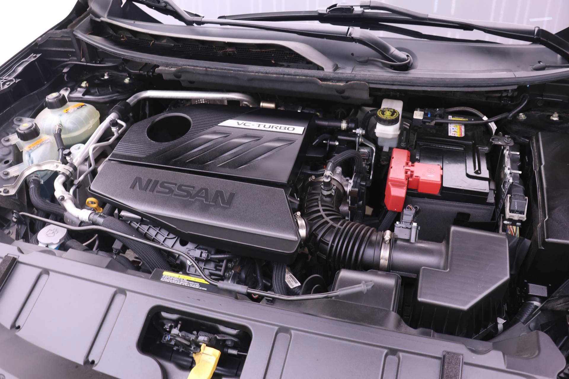 Used 2022 Nissan Rogue SV w/ SV Premium Package image 16