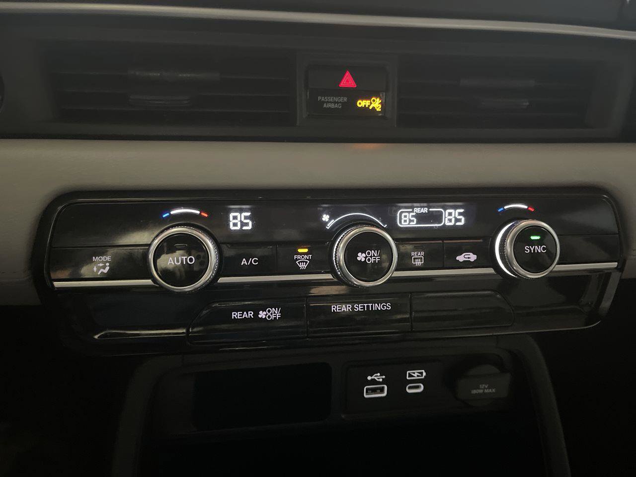 Used 2023 Honda Pilot LX image 18