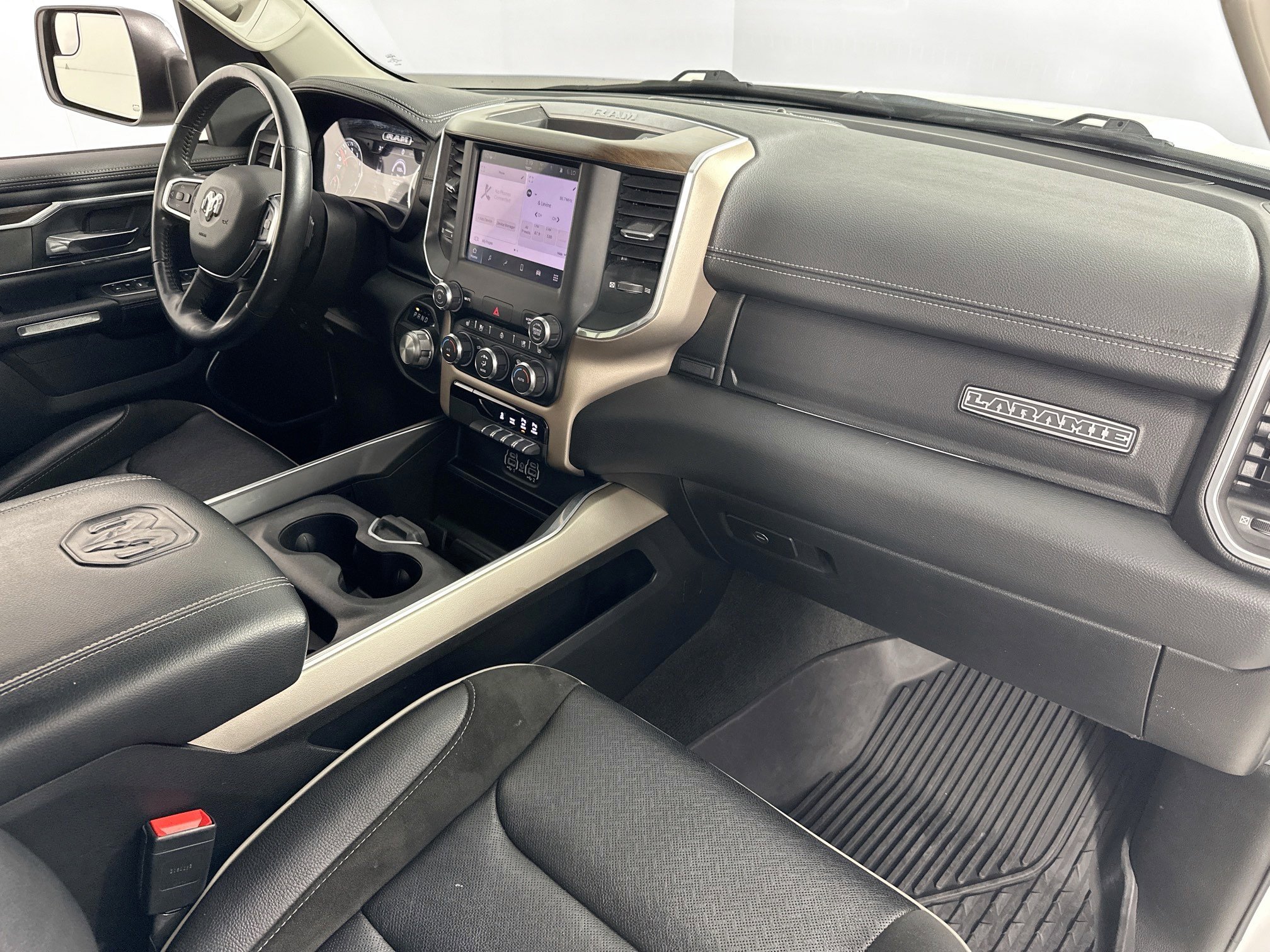 Used 2022 RAM 1500 Laramie image 26