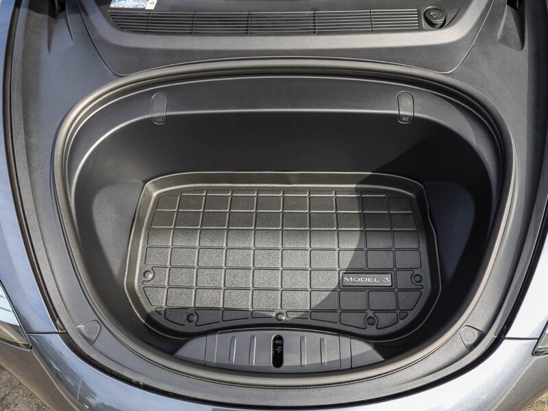 Used 2018 Tesla Model 3 Long Range RWD image 32