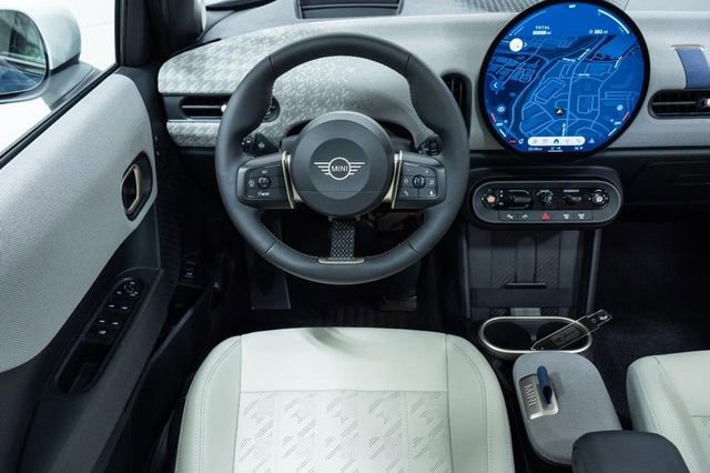 New 2026 MINI Cooper S image 2