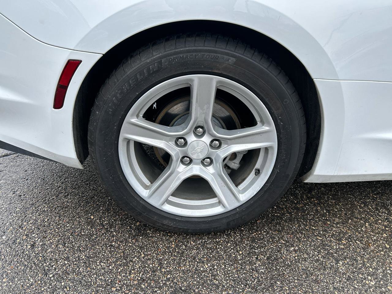 Used 2020 Chevrolet Camaro LT image 32