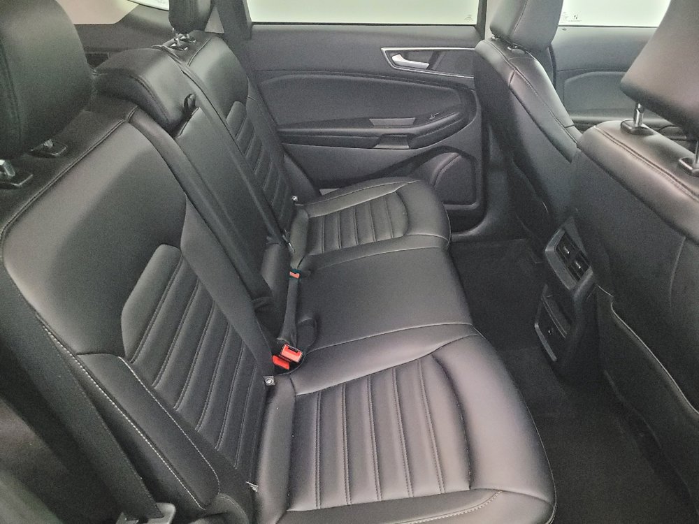 Used 2024 Ford Edge SEL image 19
