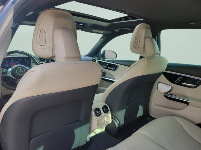 Used 2024 Mercedes-Benz C 300 Sedan image 7