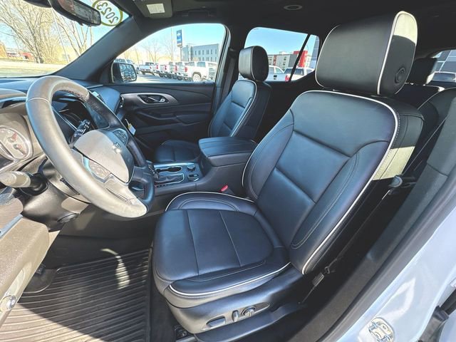 Used 2023 Chevrolet Traverse Premier w/ Redline Edition image 20