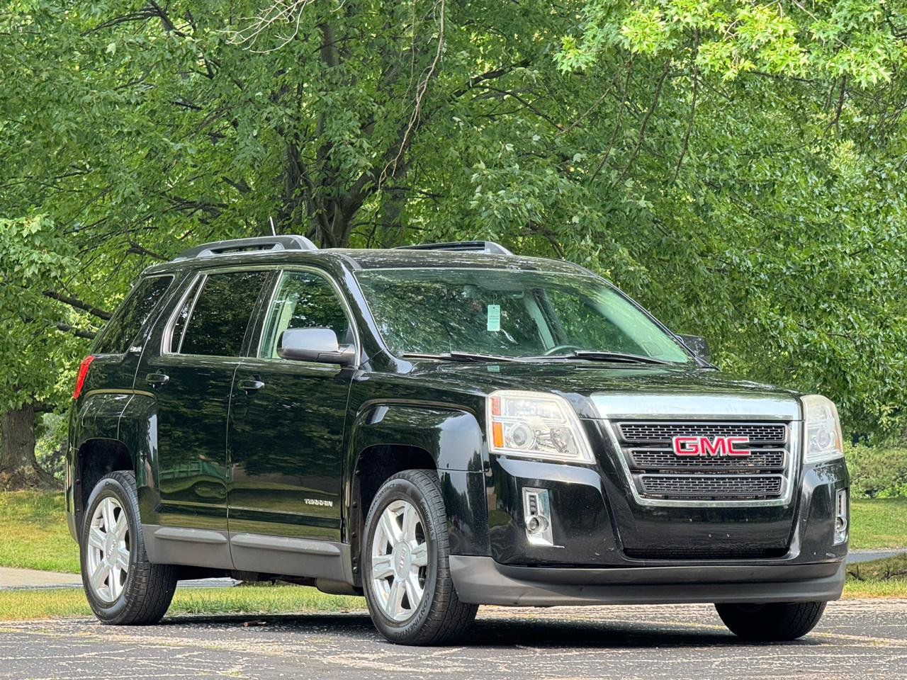 Used 2015 GMC Terrain SLE w/ Convenience Package AWD/4WD image 3