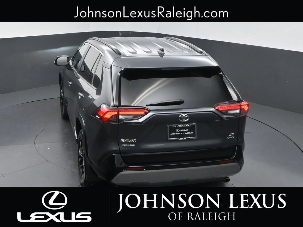Used 2025 Toyota RAV4 SE AWD/4WD image 27