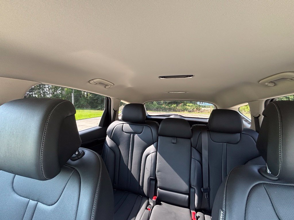 Used 2025 Genesis GV80 2.5T Standard AWD/4WD image 33