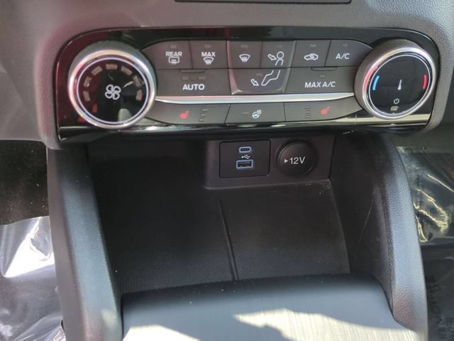 Used 2022 Ford Escape SE w/ Cold Weather Package FWD image 21