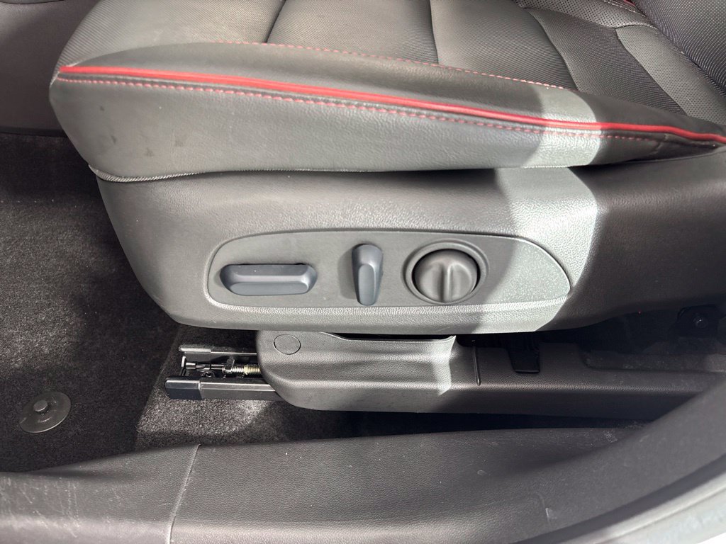 Used 2024 Chevrolet TrailBlazer RS w/ Convenience Package FWD image 26