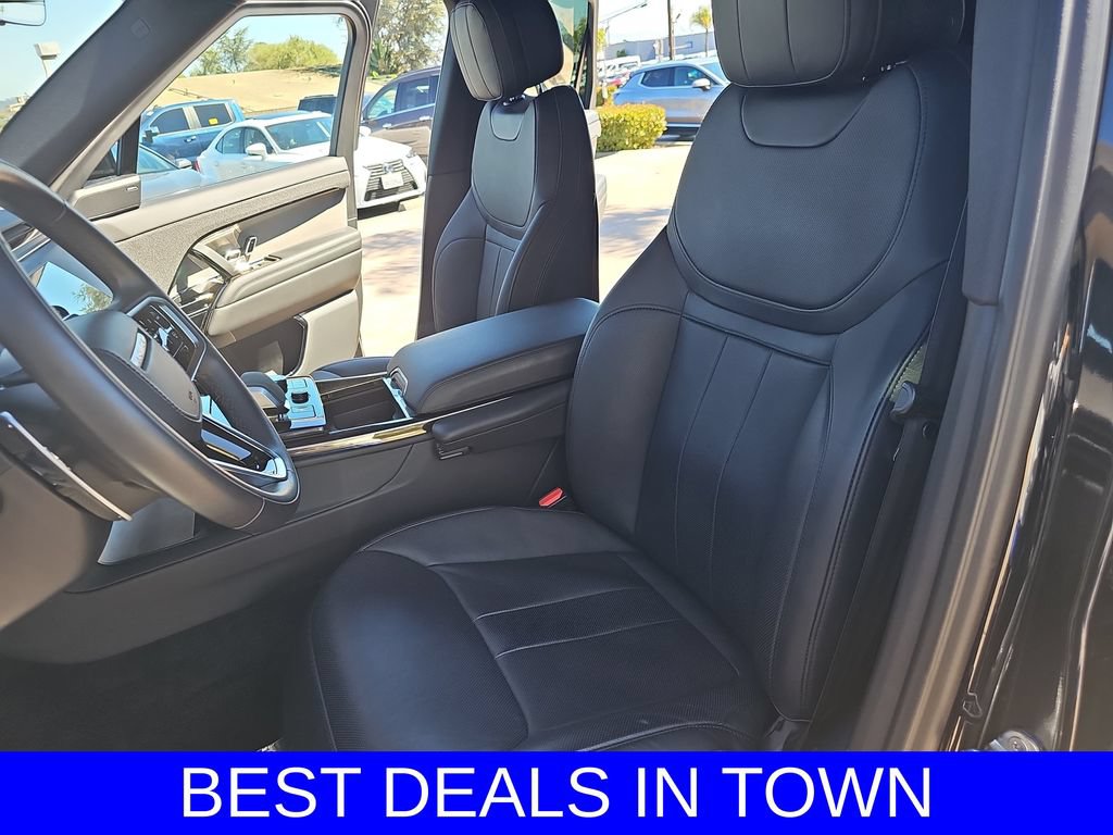 Used 2023 Land Rover Range Rover Sport SE AWD/4WD image 15