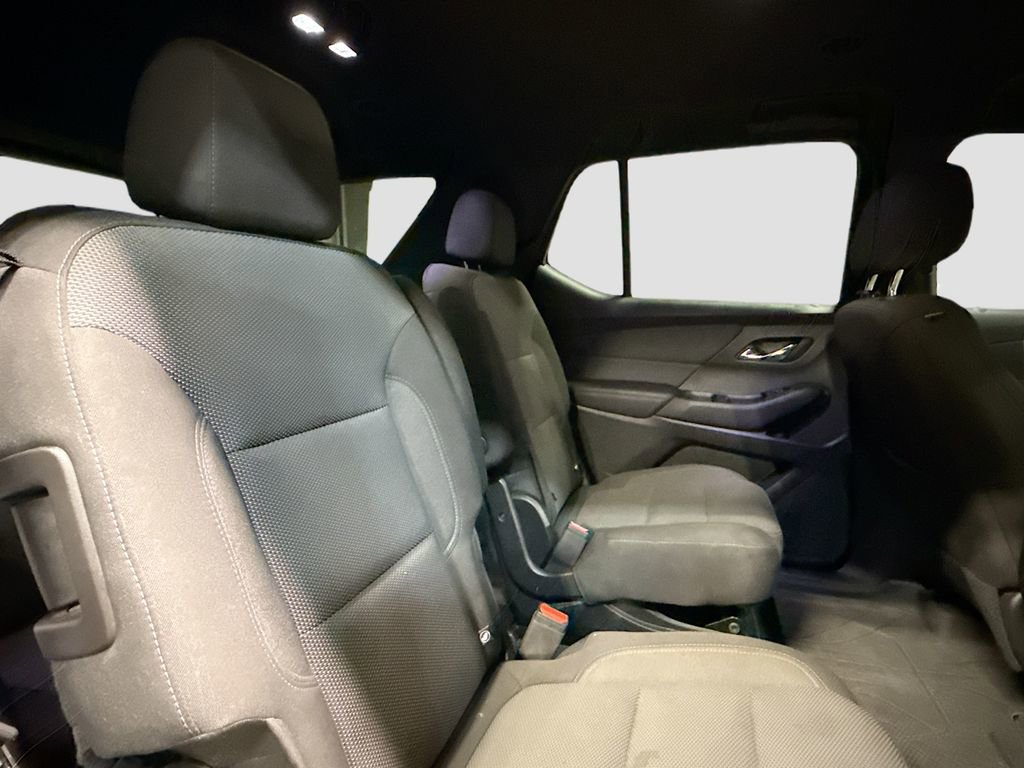 Used 2023 Chevrolet Traverse LT image 25