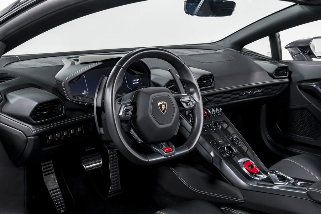 Used 2018 Lamborghini Huracan LP 580-2 image 12