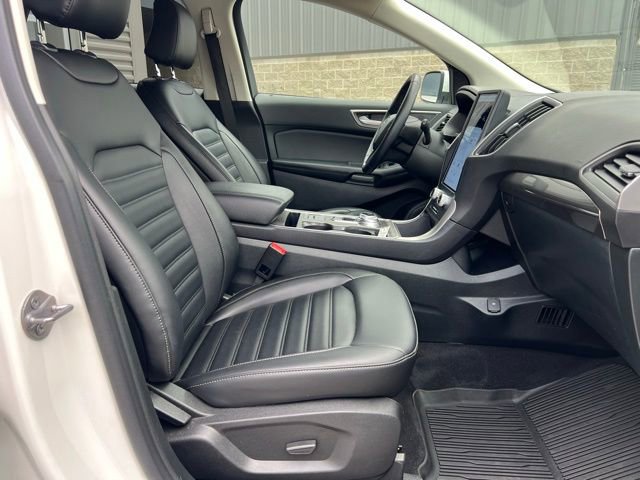 Used 2023 Ford Edge SEL w/ Convenience Package image 11