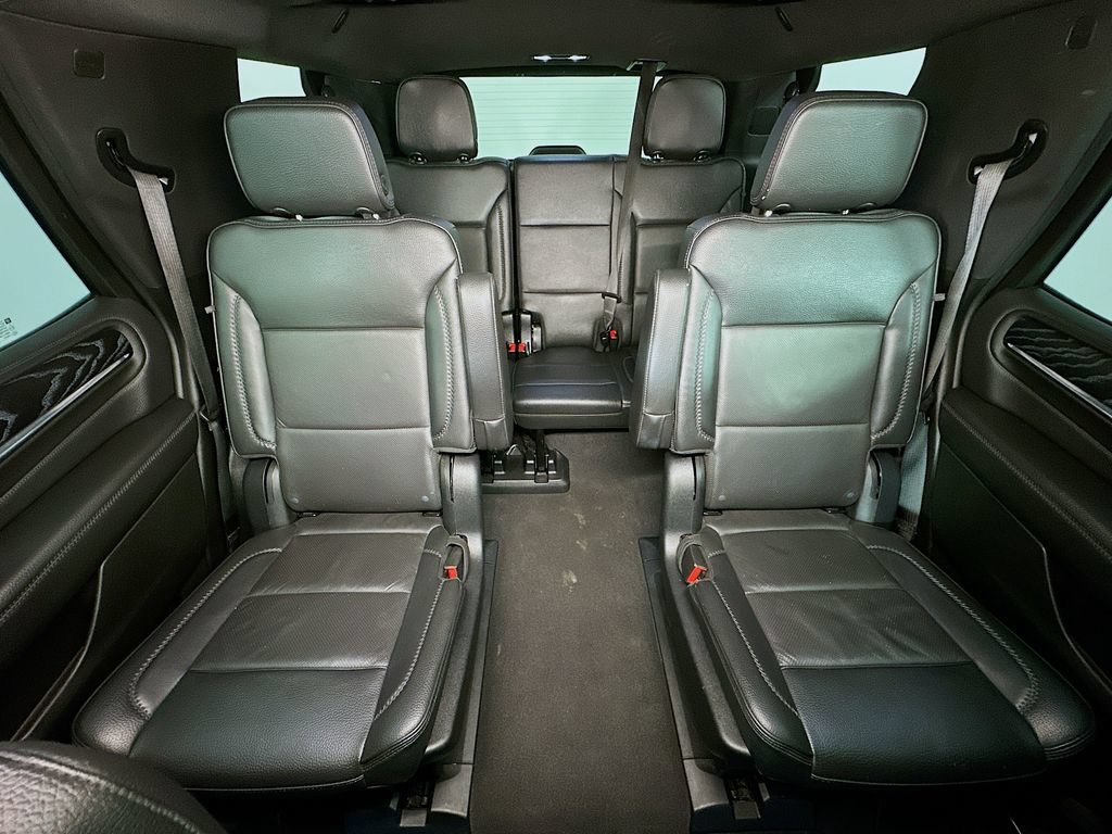 Used 2023 GMC Yukon Denali w/ LPO, Floor Liner Package AWD/4WD image 13