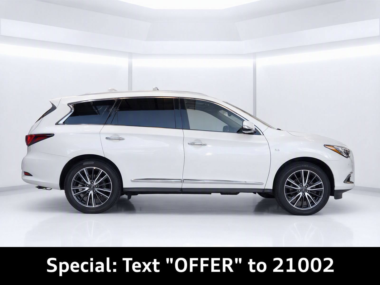Used 2018 INFINITI QX60 Luxe w/ Deluxe Technology Package AWD/4WD image 8