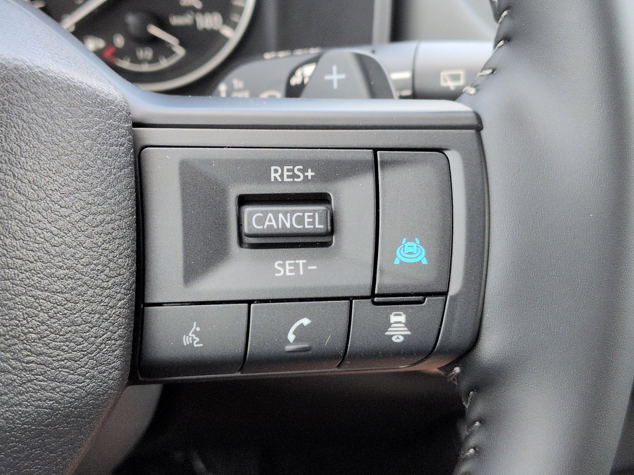 New 2026 Nissan Rogue SV FWD image 15