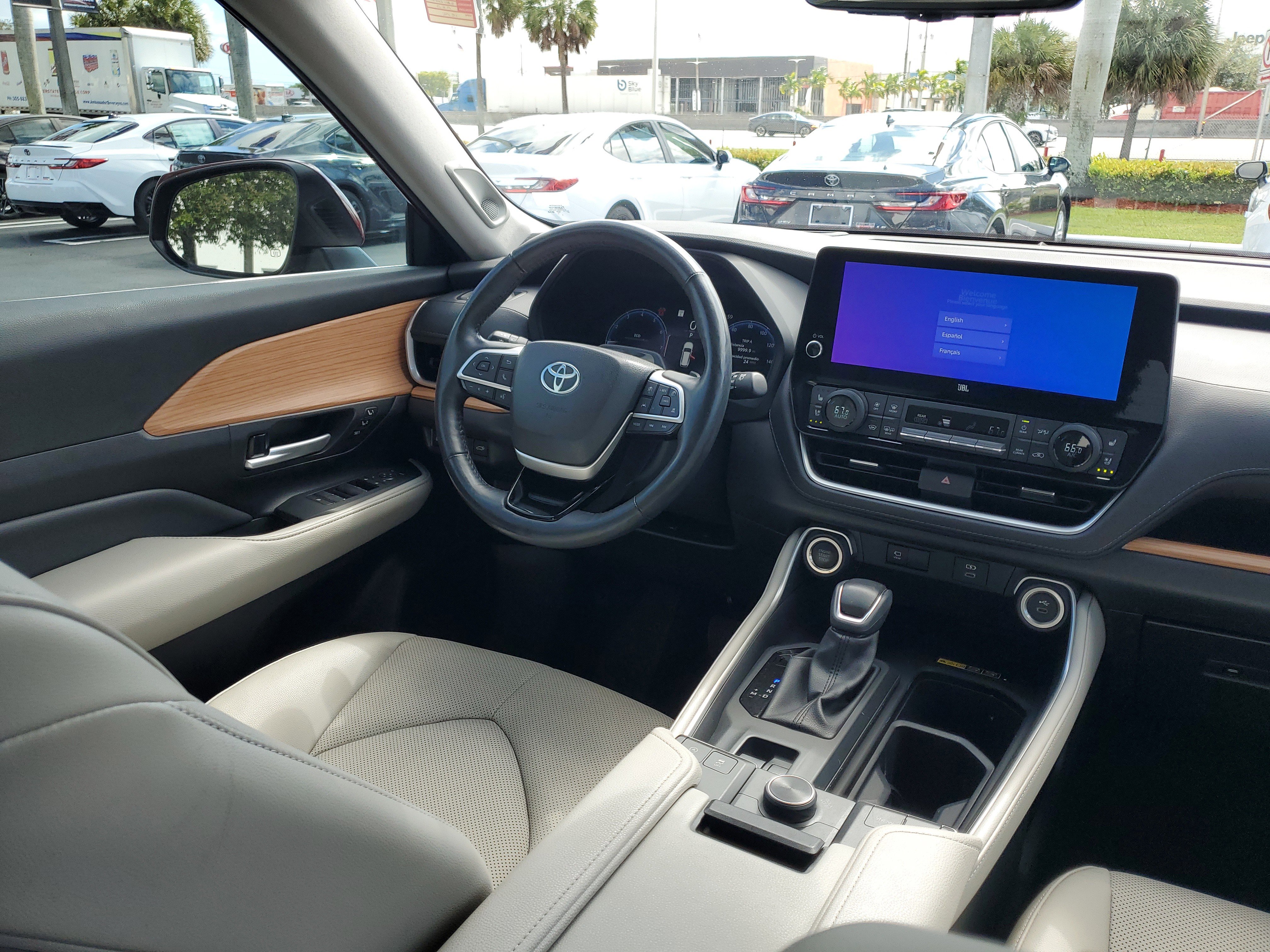 Used 2024 Toyota Grand Highlander Platinum image 14