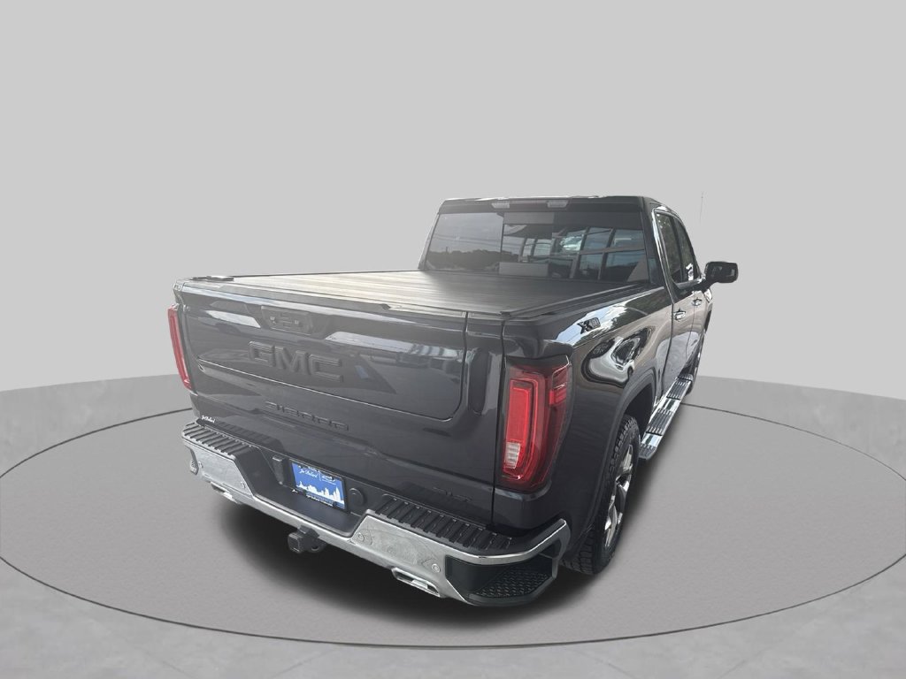 Used 2022 GMC Sierra 1500 SLT w/ SLT Premium Plus Package AWD/4WD image 9