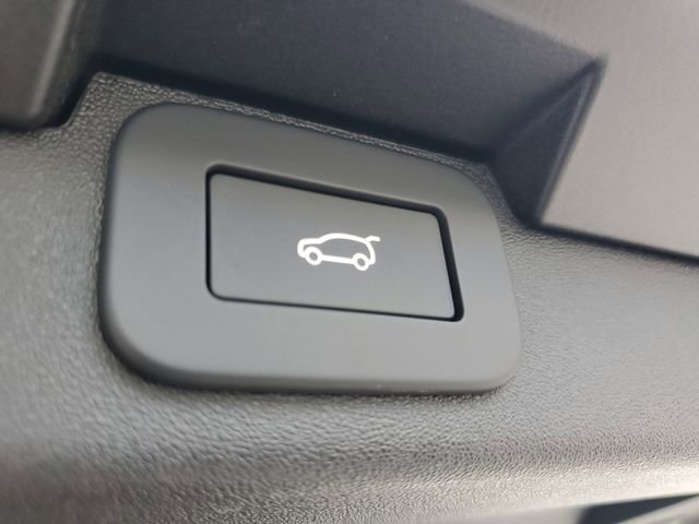 New 2025 Land Rover Discovery Dynamic SE AWD/4WD image 11