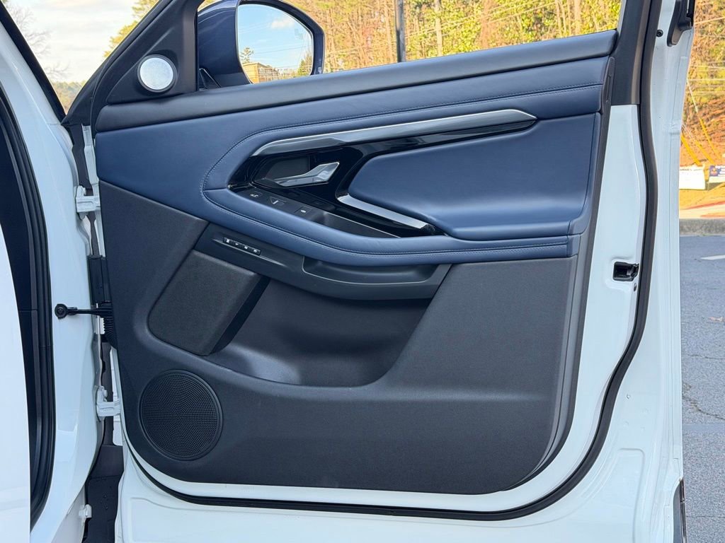 Used 2020 Land Rover Range Rover Evoque R-Dynamic SE image 36