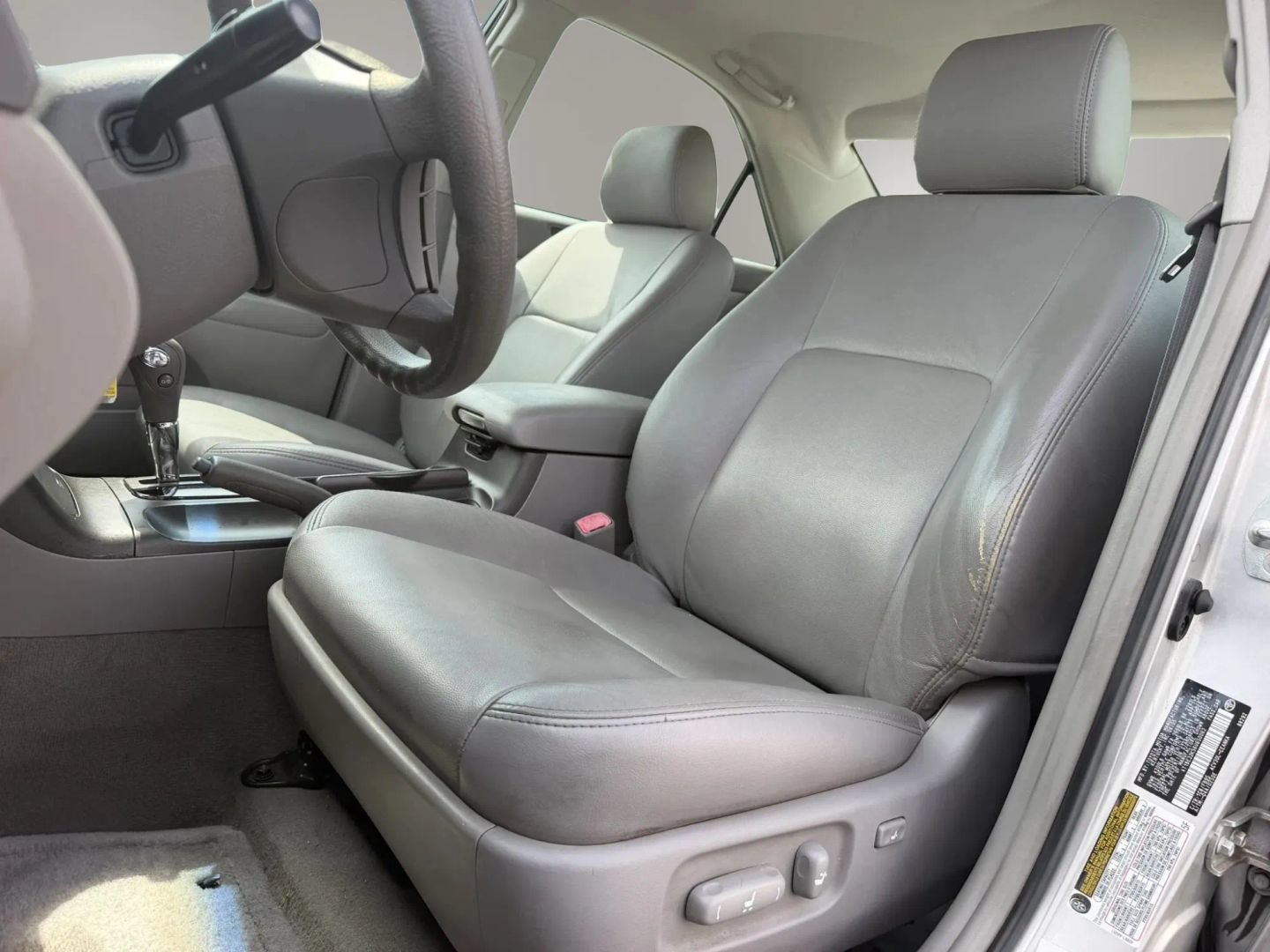 Used 2006 Toyota Camry LE FWD image 10
