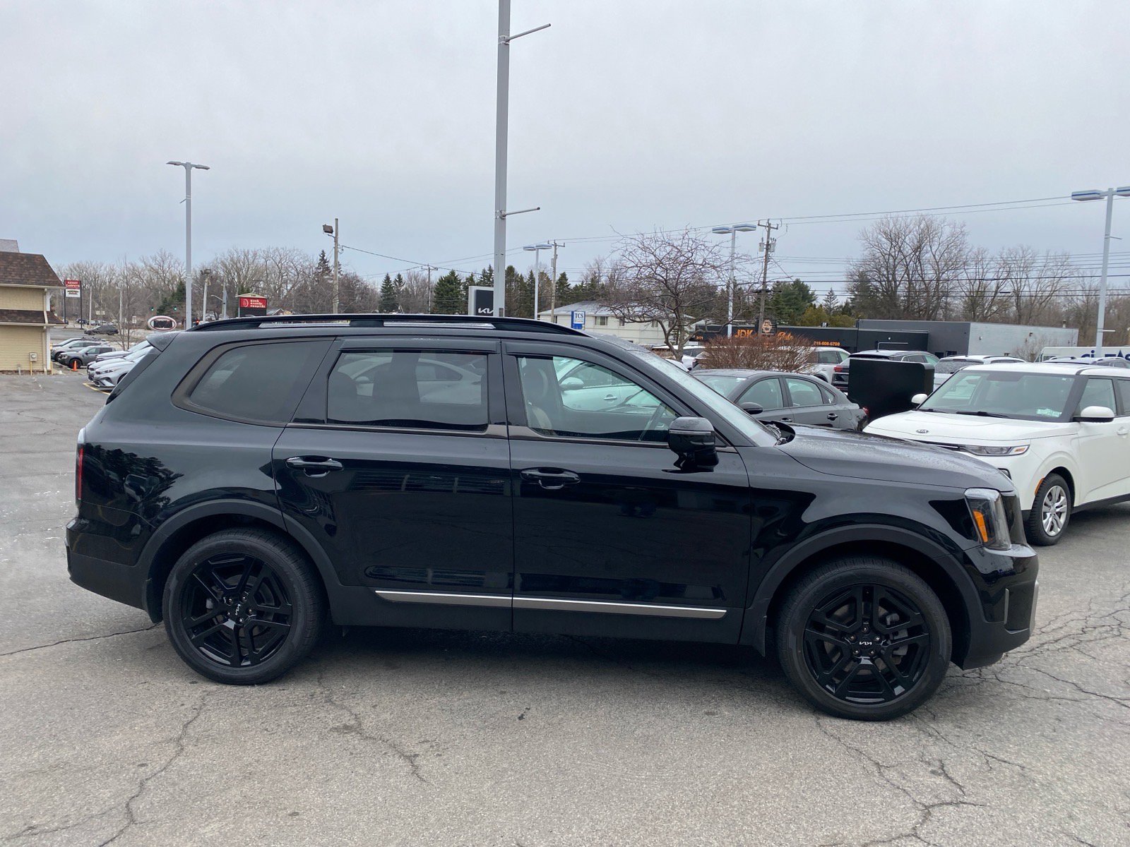 Certified 2023 Kia Telluride SX X-Line image 9