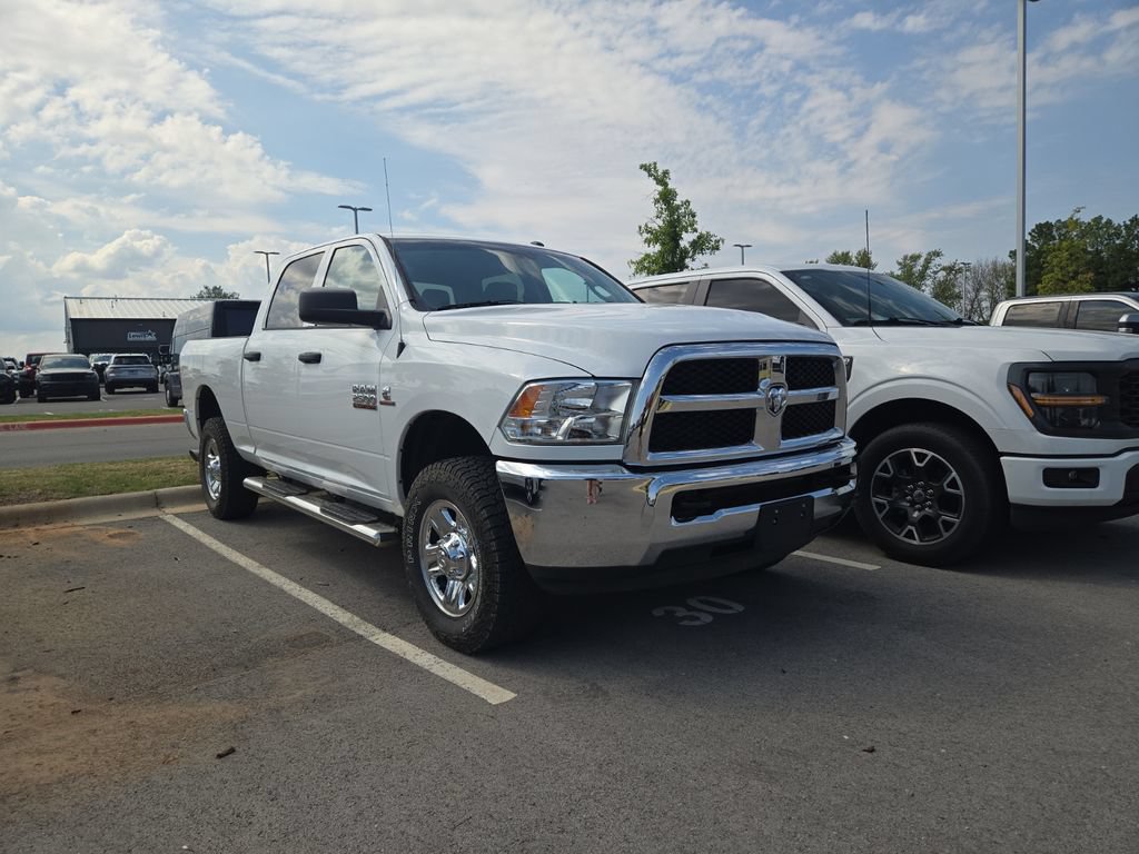 Used 2018 RAM 2500 Tradesman w/ Chrome Appearance Group AWD/4WD image 4