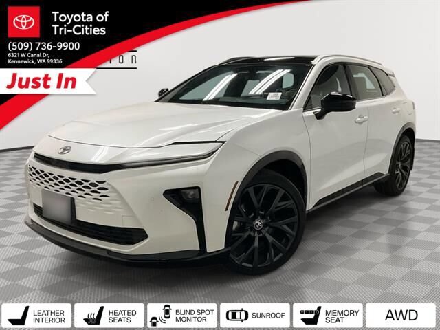 Used 2025 Toyota Crown Signia w/ Advanced Technology Package