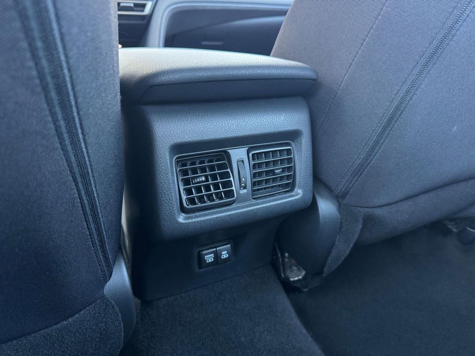 Used 2025 Toyota Camry LE image 23