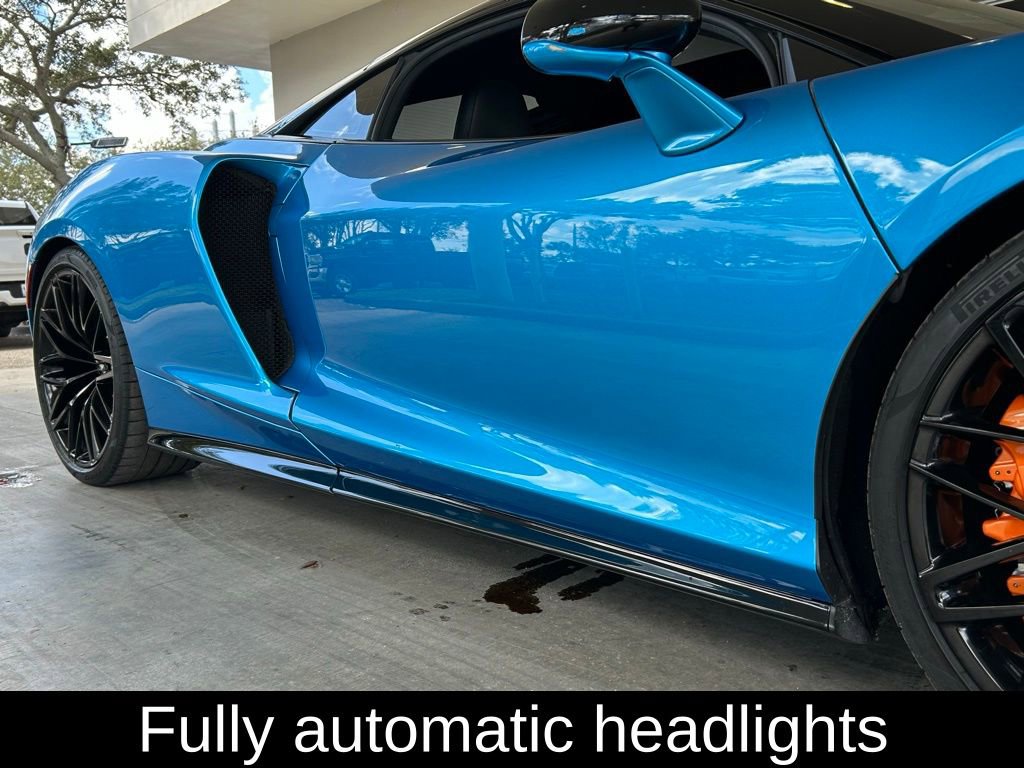 Used 2022 McLaren GT image 34