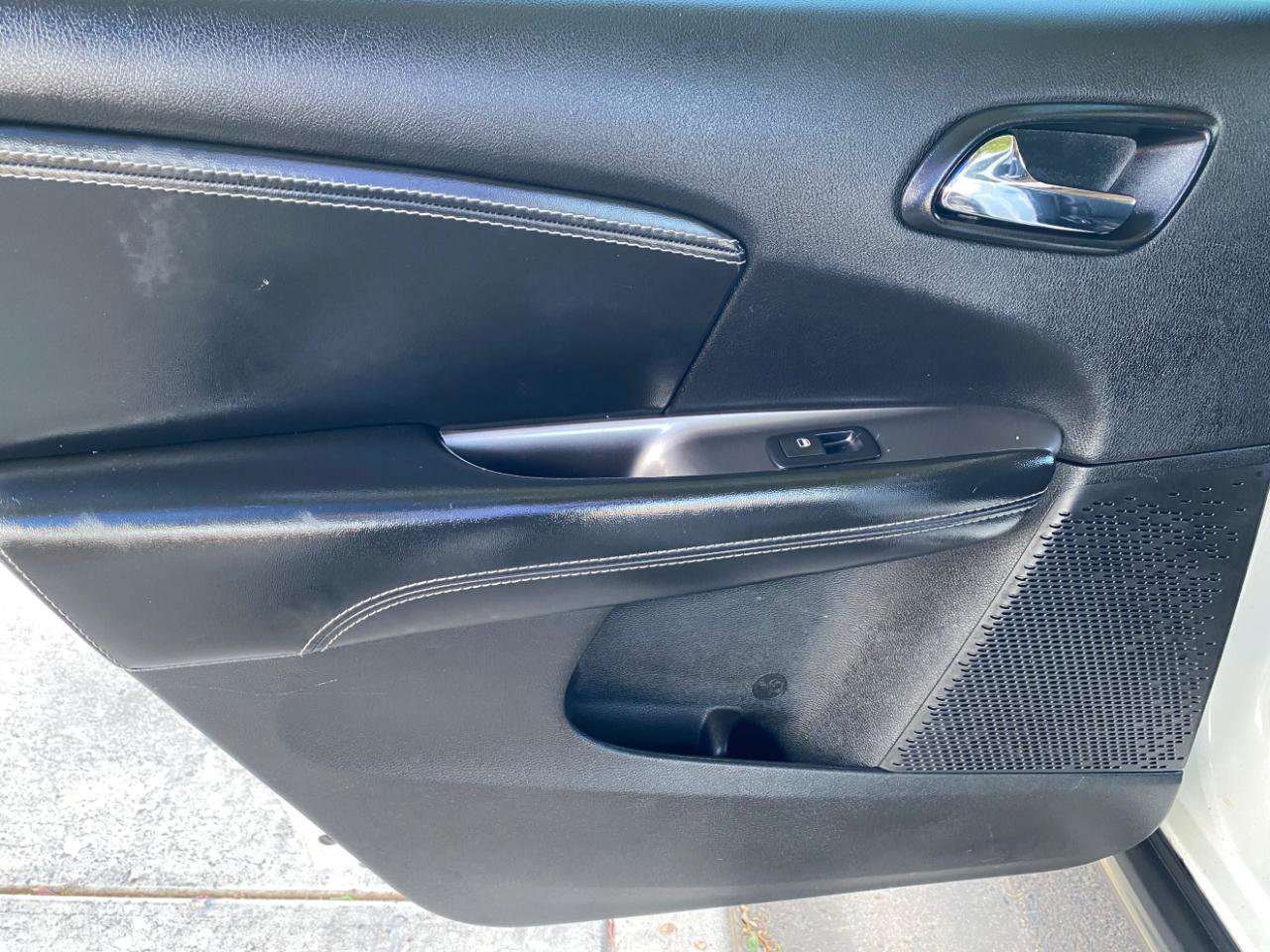 Used 2016 Dodge Journey Crossroad w/ Popular Equipment Group image 27