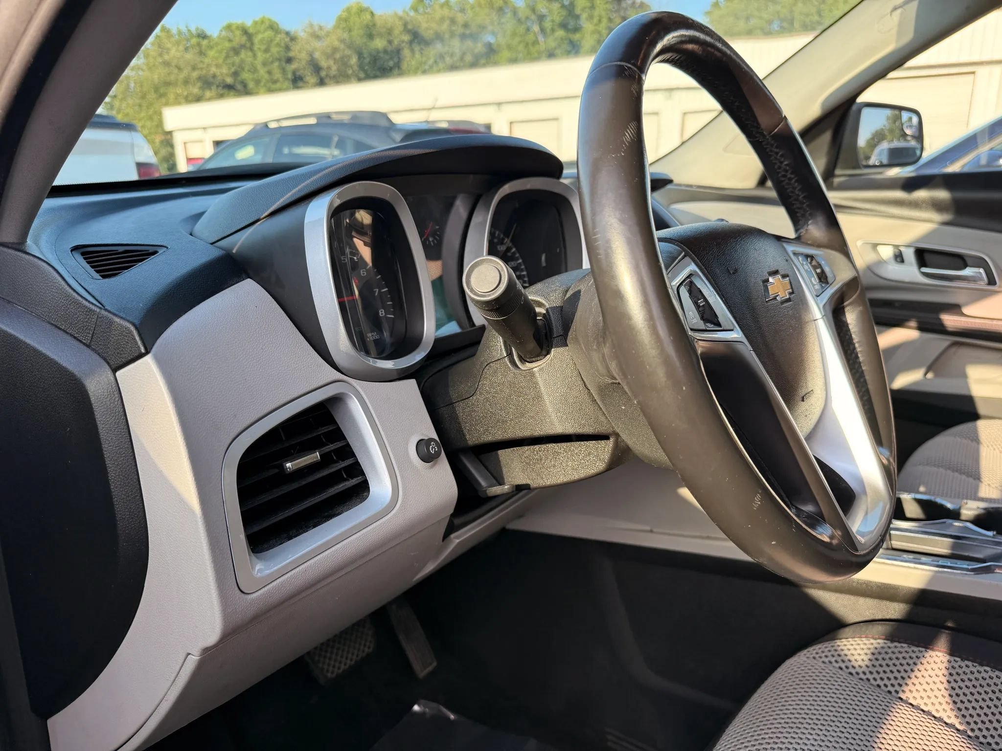 Used 2013 Chevrolet Equinox LT w/ Driver Convenience Package AWD/4WD image 17