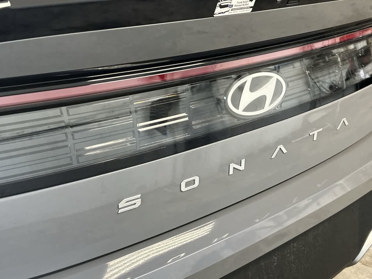 Used 2026 Hyundai Sonata SE FWD image 10