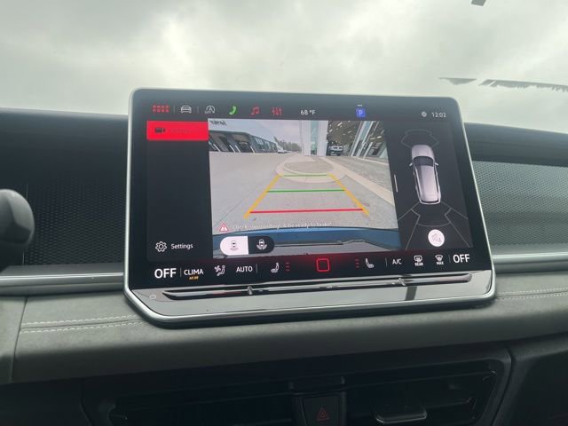 New 2026 Volkswagen Tiguan SE R-Line FWD image 14