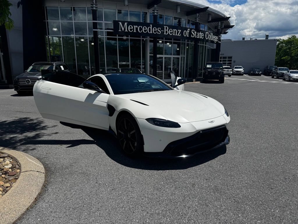 Used 2021 Aston Martin V8 Vantage Coupe RWD image 20