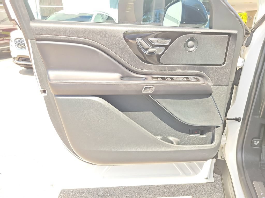 Certified 2021 Lincoln Aviator Reserve w/ Elements Package Plus RWD image 16