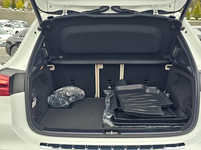 New 2026 Mercedes-Benz GLA 250 4MATIC image 10