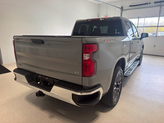 Used 2024 Chevrolet Silverado 1500 LT AWD/4WD image 6