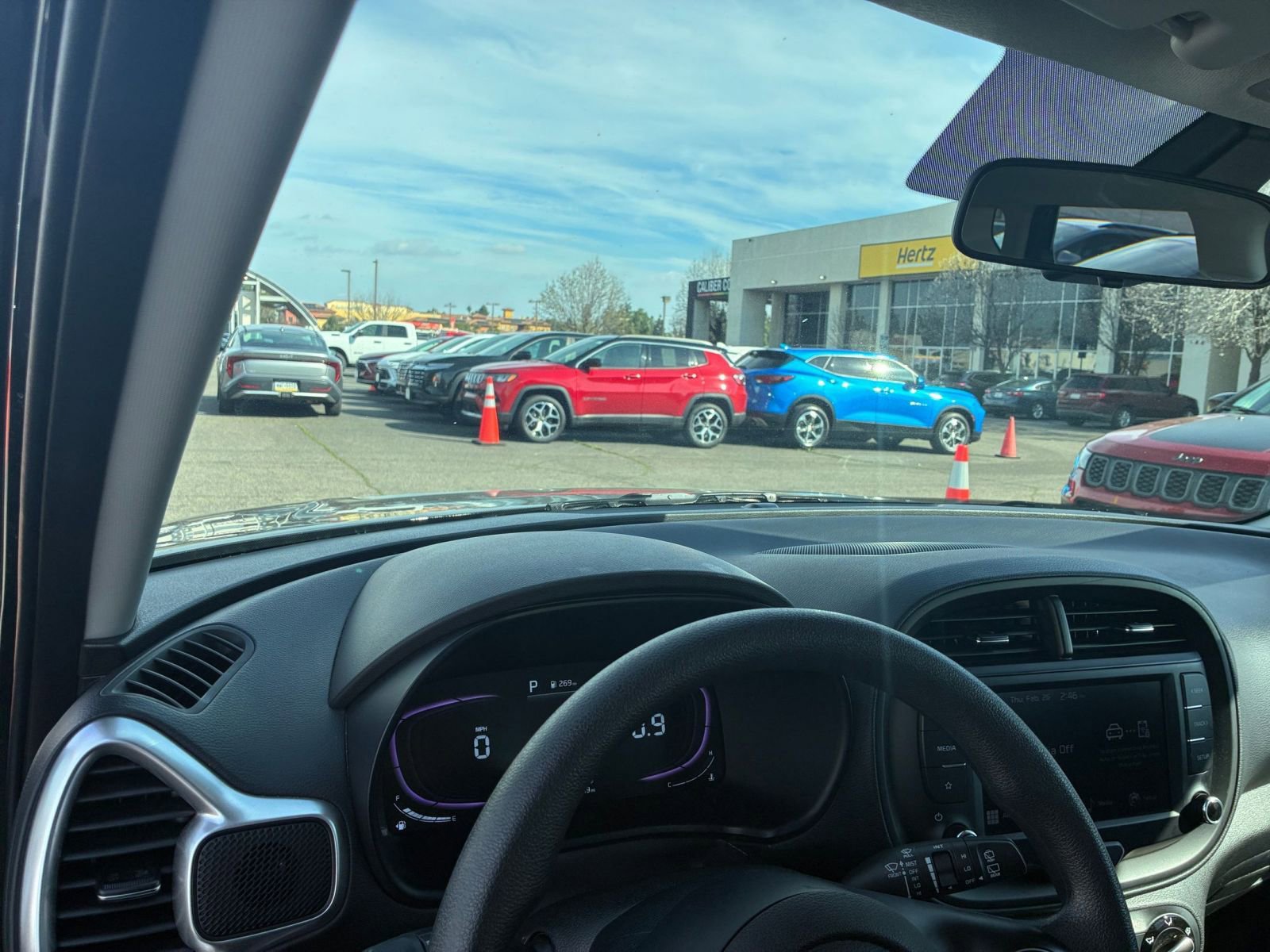 Used 2025 Kia Soul LX w/ LX Technology Package image 32