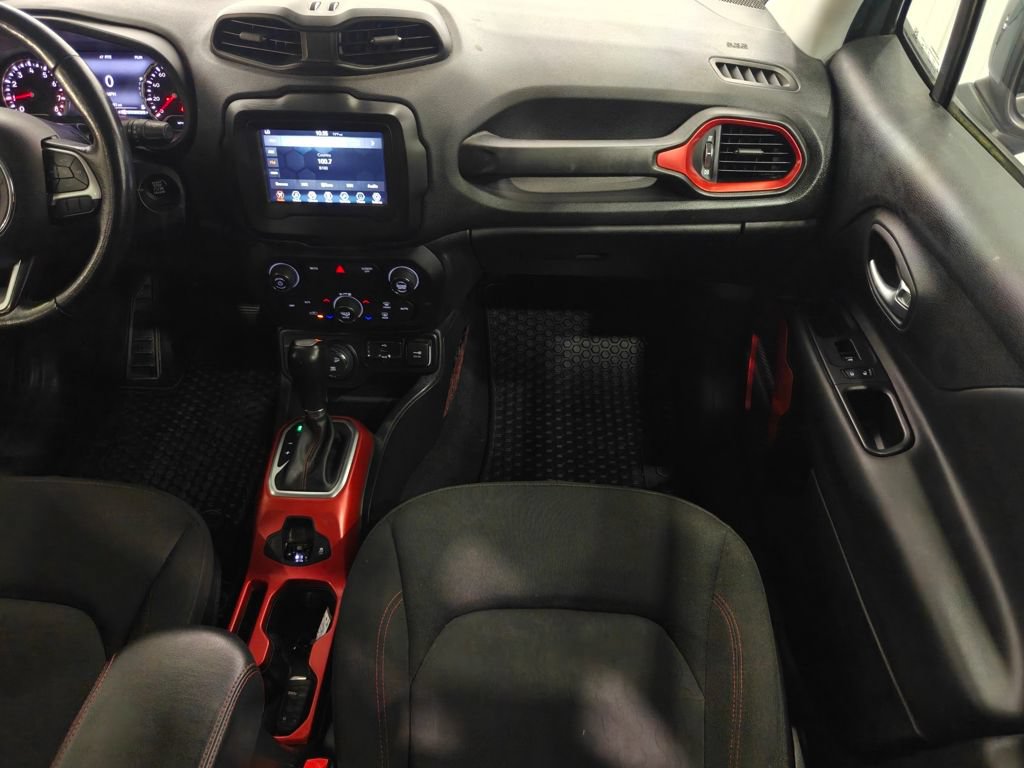 Used 2018 Jeep Renegade Trailhawk w/ Cold Weather Group II AWD/4WD image 21