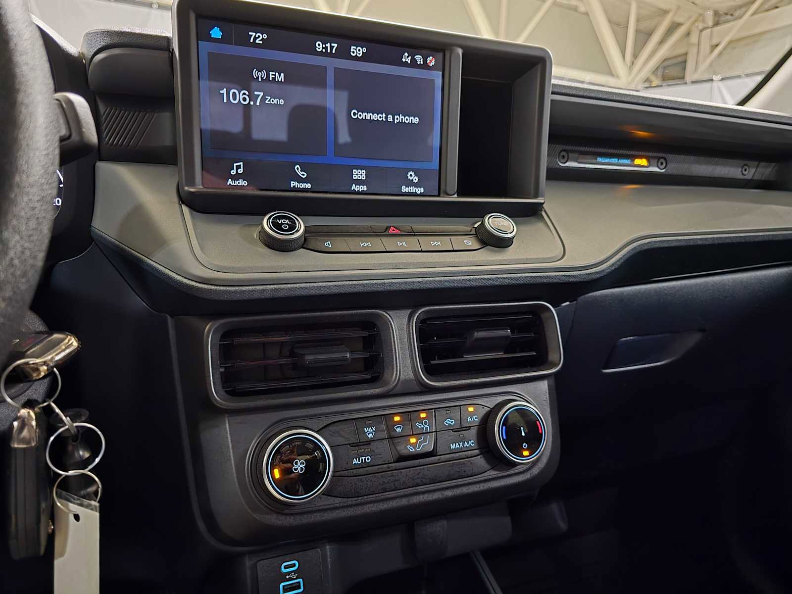 Used 2023 Ford Maverick XL image 28