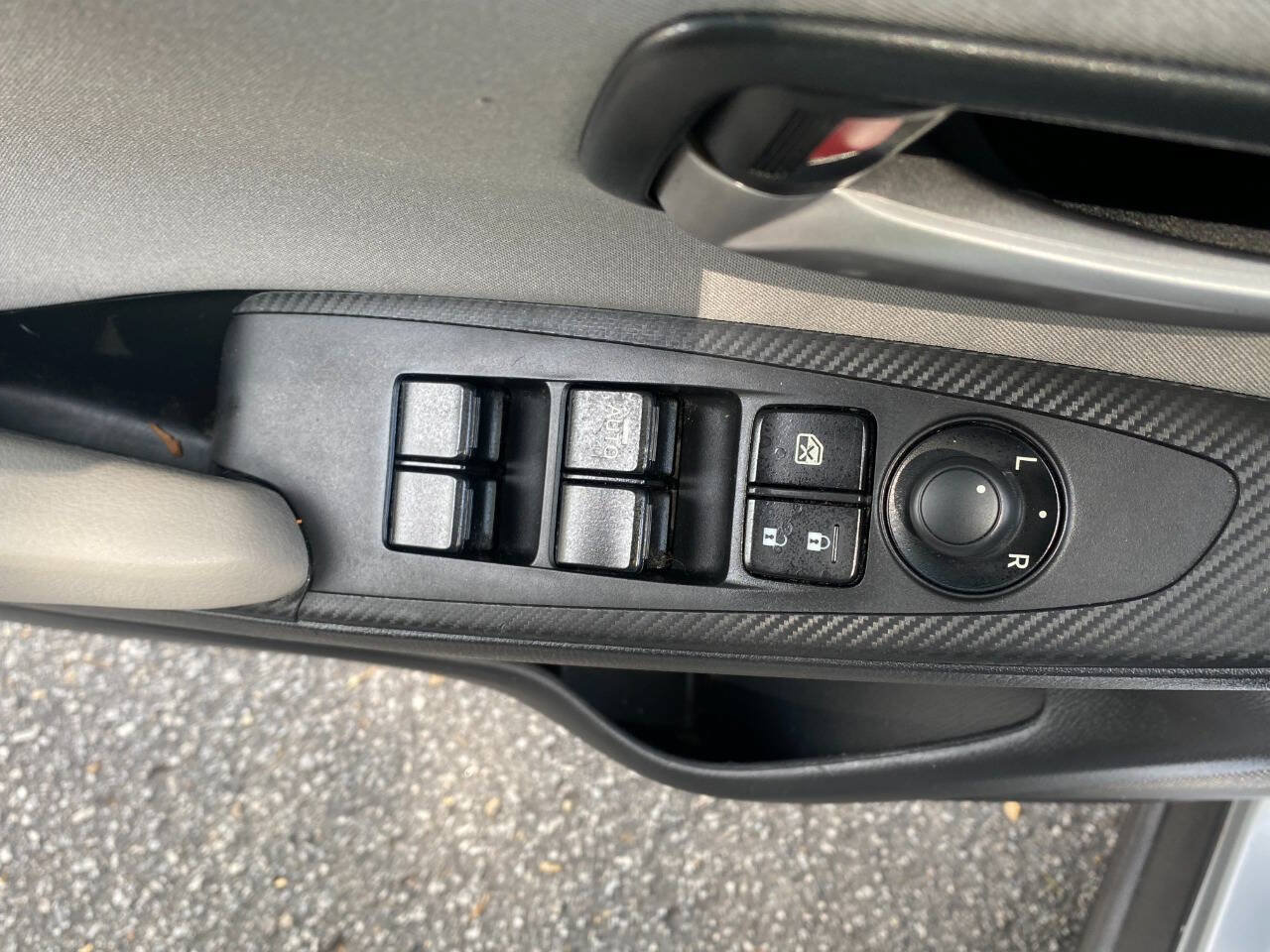 Used 2019 Toyota Yaris LE FWD image 16