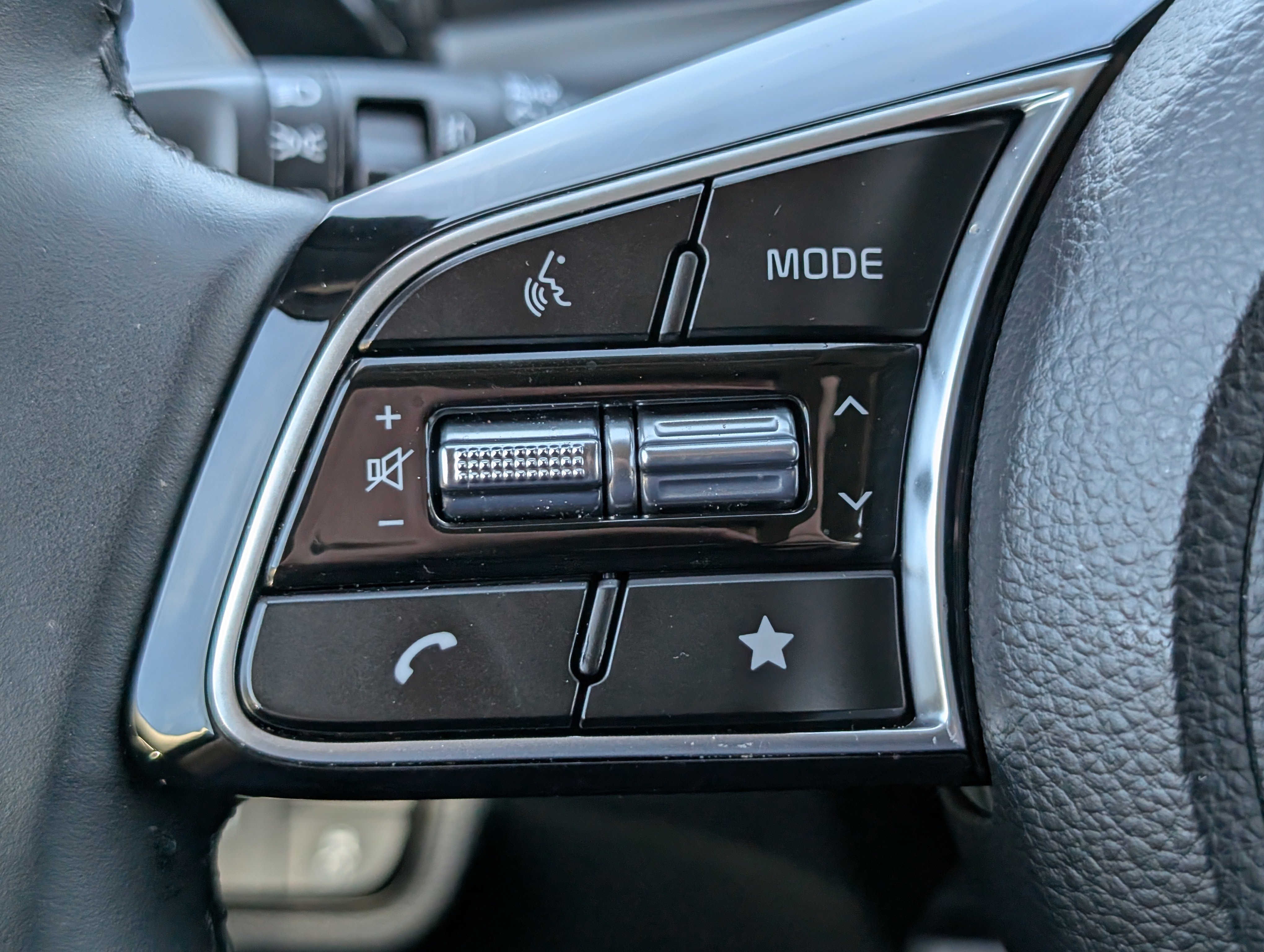 Used 2025 Kia Seltos S image 22