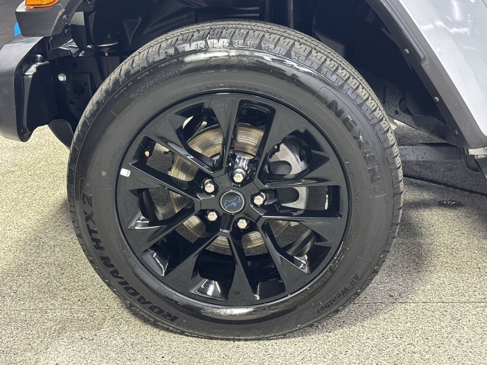 Used 2024 Jeep Wrangler Unlimited Sahara AWD/4WD image 24