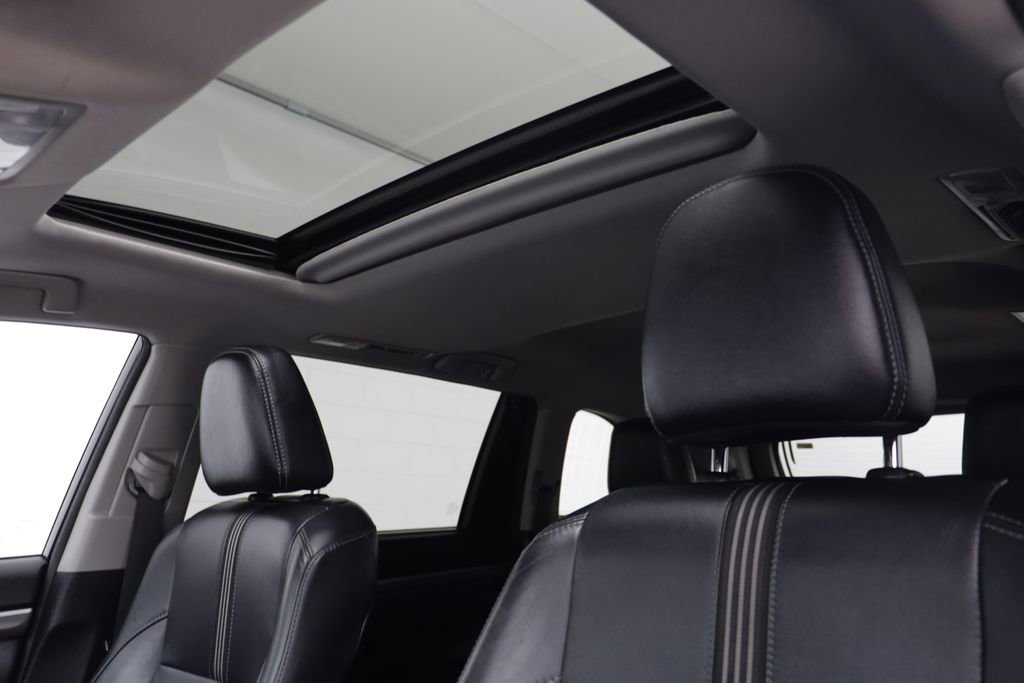 Used 2017 Toyota Highlander SE AWD/4WD image 13