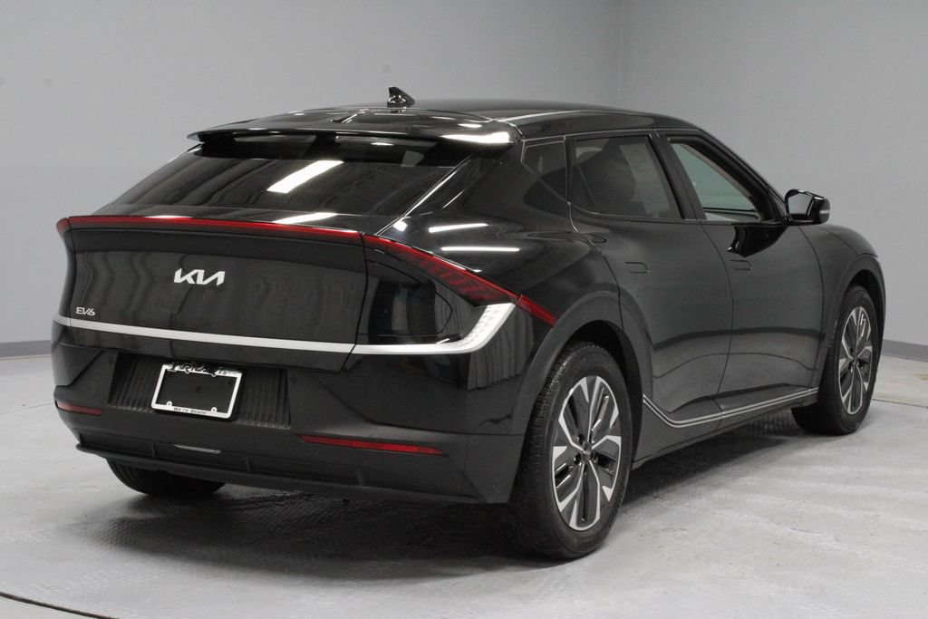 Used 2024 Kia EV6 Light AWD/4WD image 12