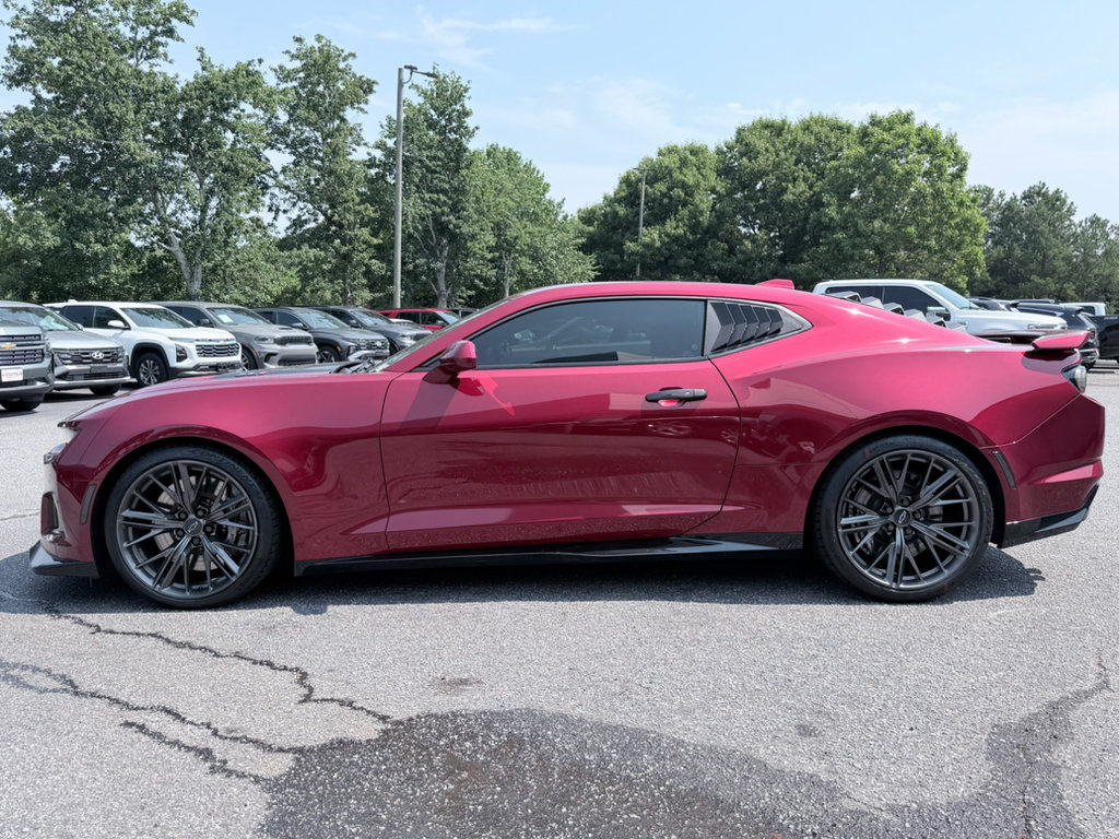 Used 2021 Chevrolet Camaro ZL1 RWD image 5