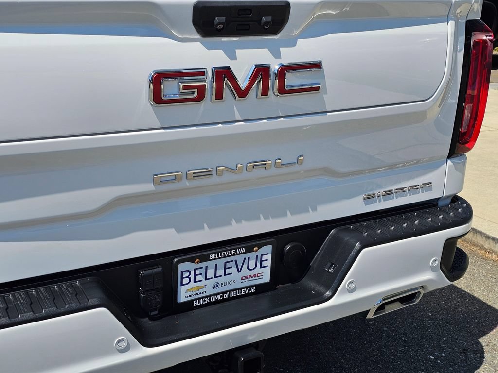 Used 2023 GMC Sierra 1500 Denali AWD/4WD image 15