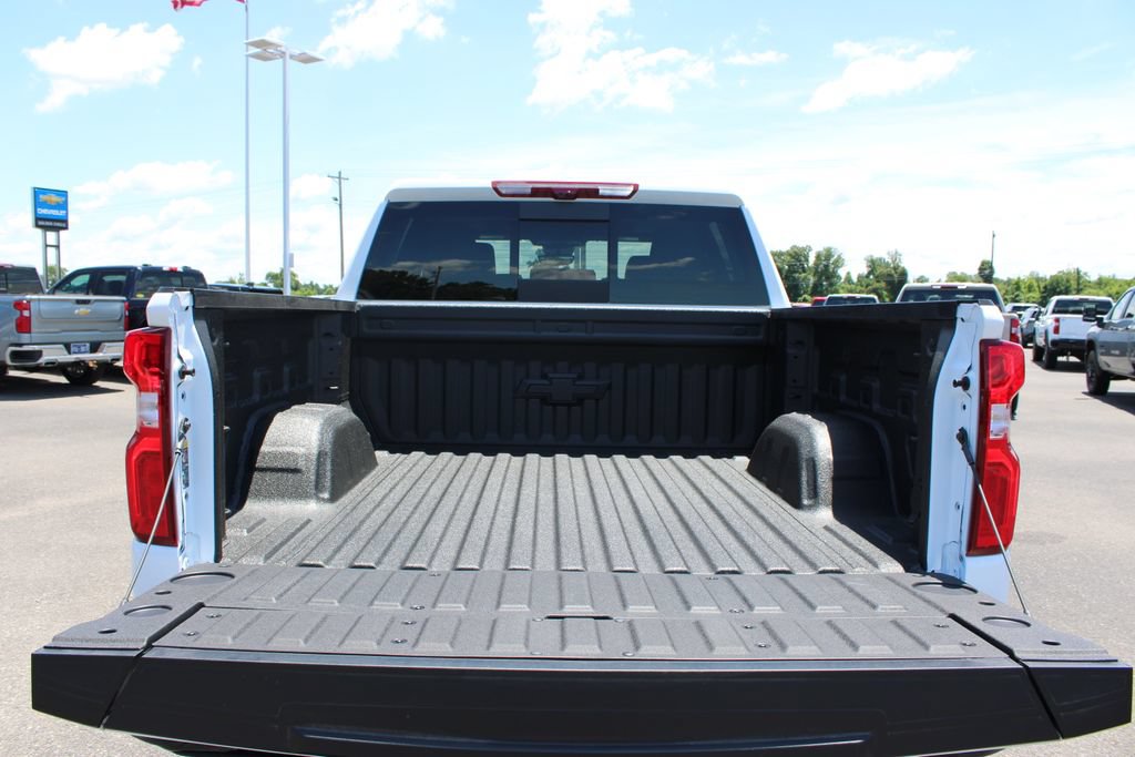 New 2026 Chevrolet Silverado 1500 ZR2 AWD/4WD image 17